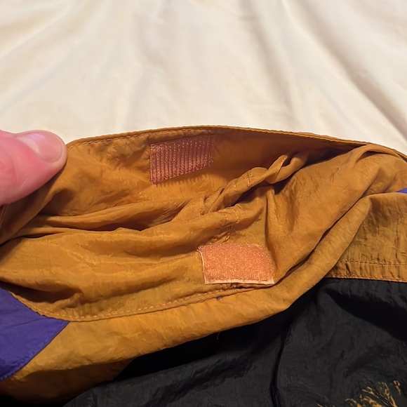 Vintage LAKERS 80’s Nike Flight Jacket - Picture 9 of 10